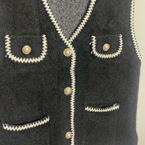 Mink- Velvet fuzzy designer vest in Black - Picture 6 of 10